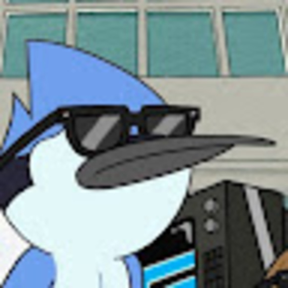 Meet your Posher, Alex the swag editor - Picture 1 of 1